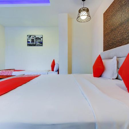 Hotel O P S Grand 布莱尔港 外观 照片