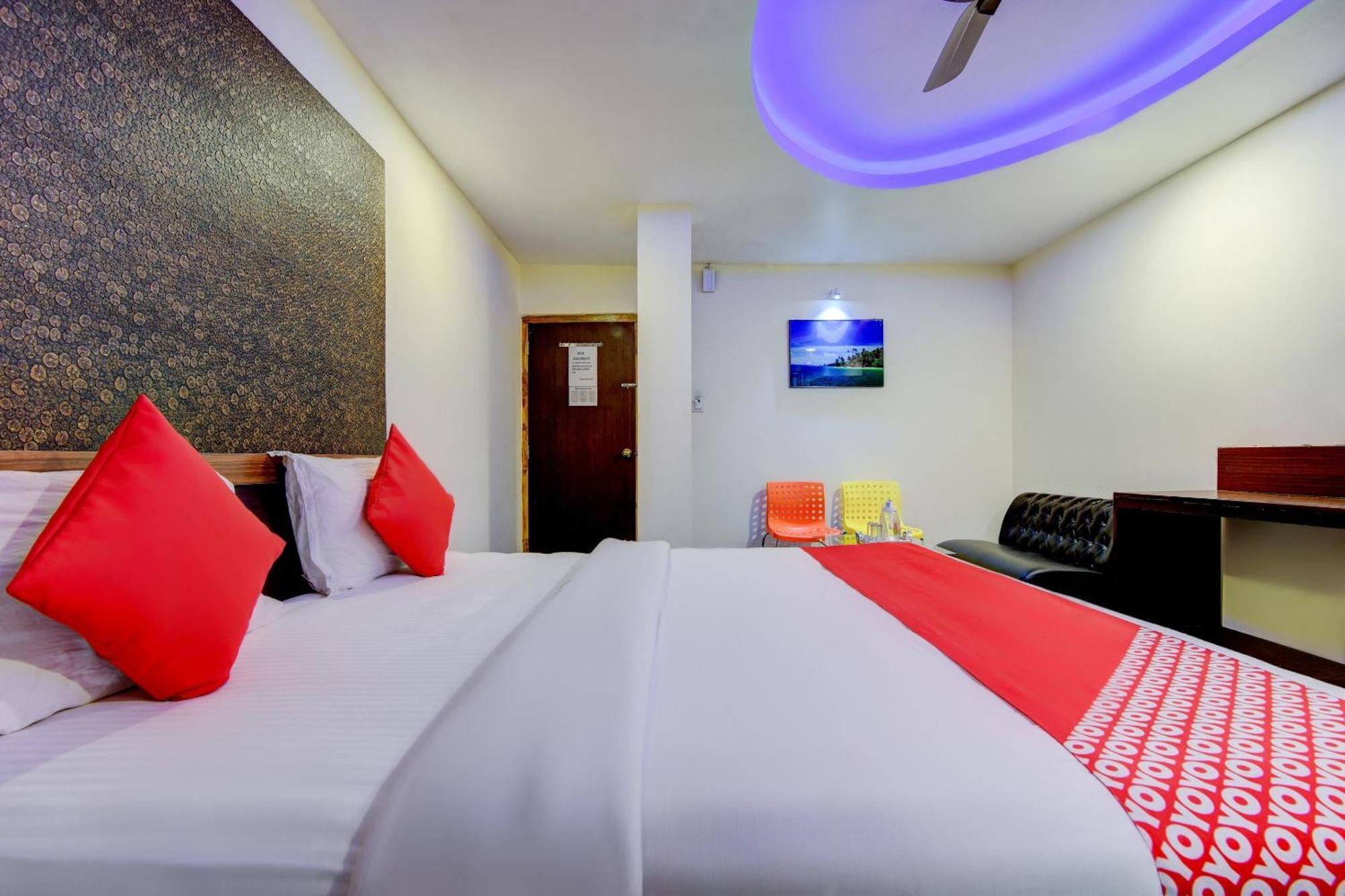 Hotel O P S Grand 布莱尔港 外观 照片
